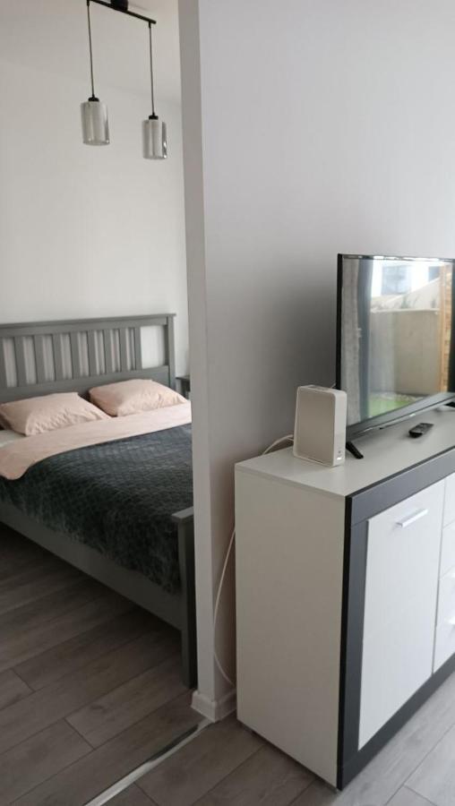 وارسو Apartment Z Ogrodkiem Na Warszawskiej Woli المظهر الخارجي الصورة